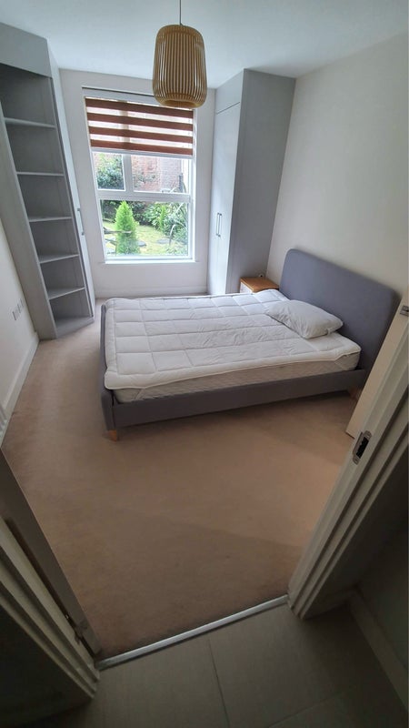 Photo 1: The bedroom to let