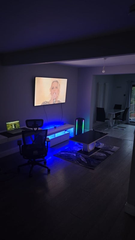 Photo 1: House
