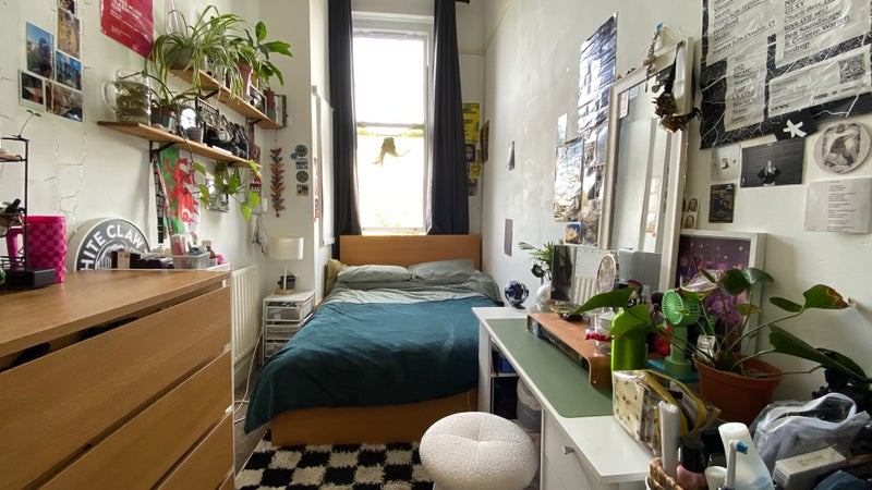Photo 1: Available Bedroom