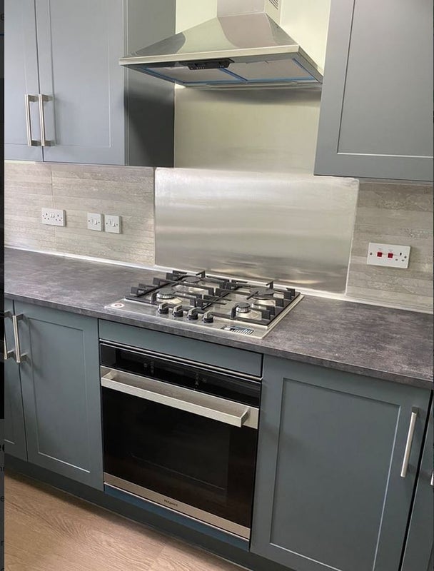 Photo 1: 1_New Kitchen_Hob_Cooker_Fan