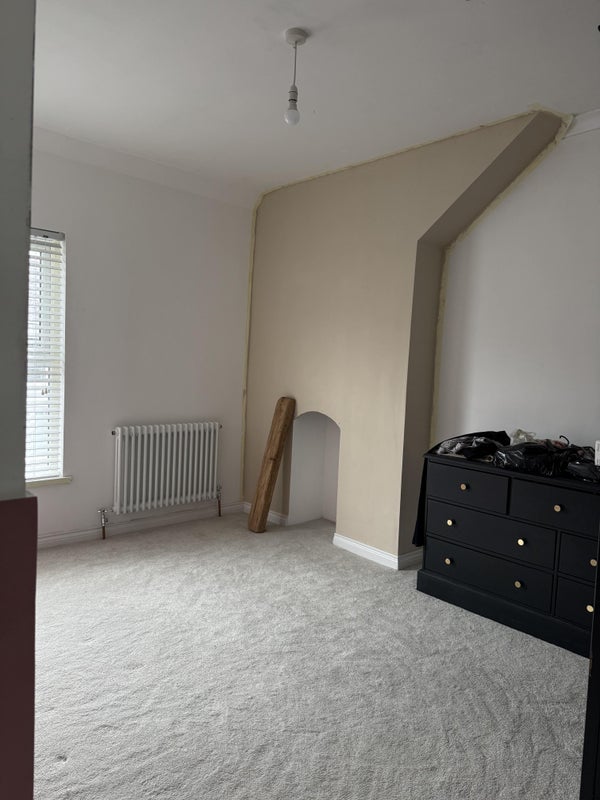 Photo 1: Your room (sorry it’s pink!).