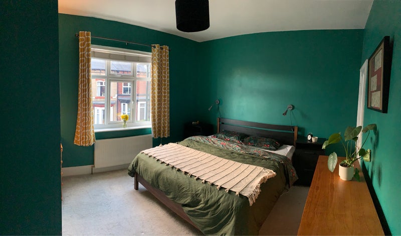 Photo 1: Bedroom