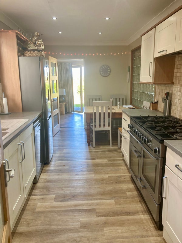 Photo 1: Large shared kitchen