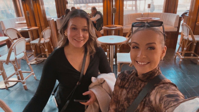 Photo 1: we love bottomless brunch