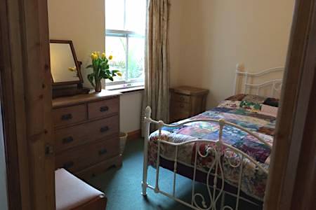 Photo 1: Bedroom 1