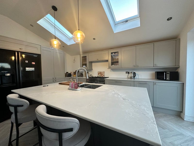 Photo 1: Kitchen
