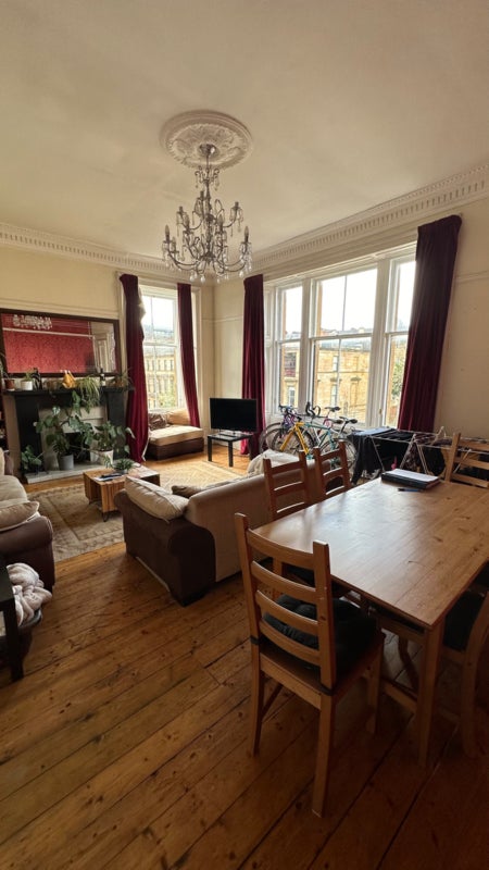 Photo 1: Living room