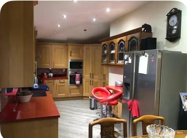 Photo 1: Kitchen
