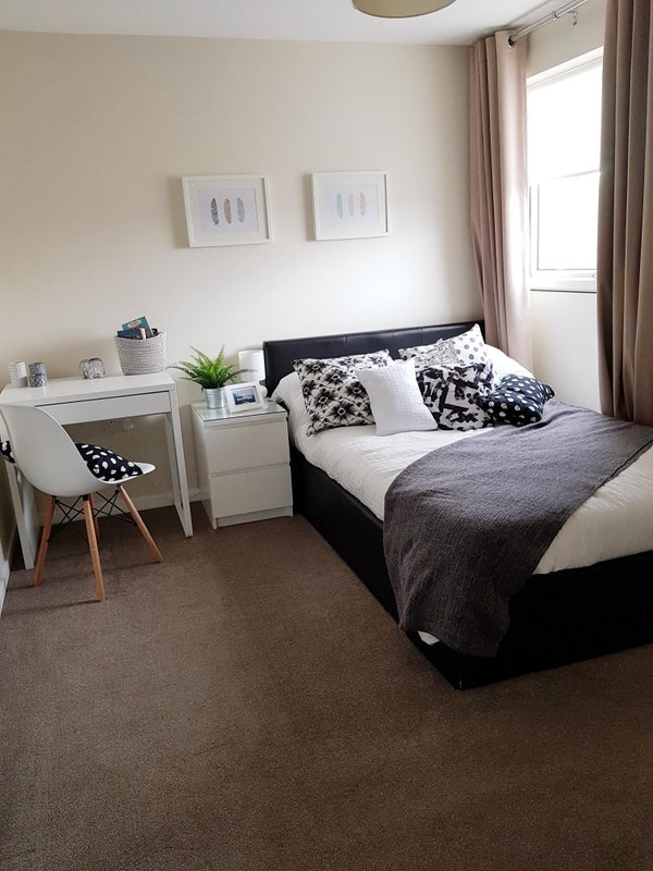 Photo 1: Room 6 - Fully furnished