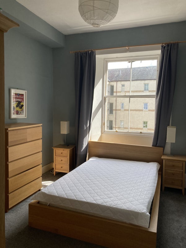 Photo 1: Bedroom + Drawers