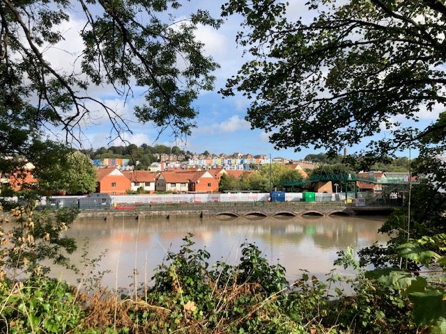 Photo 1: Room overlooking the river