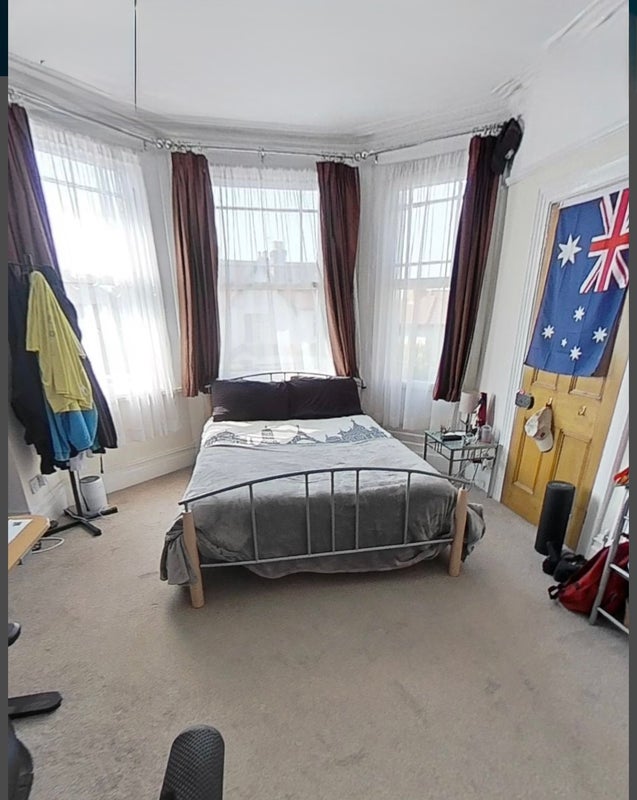 Photo 1: Room (Yours)