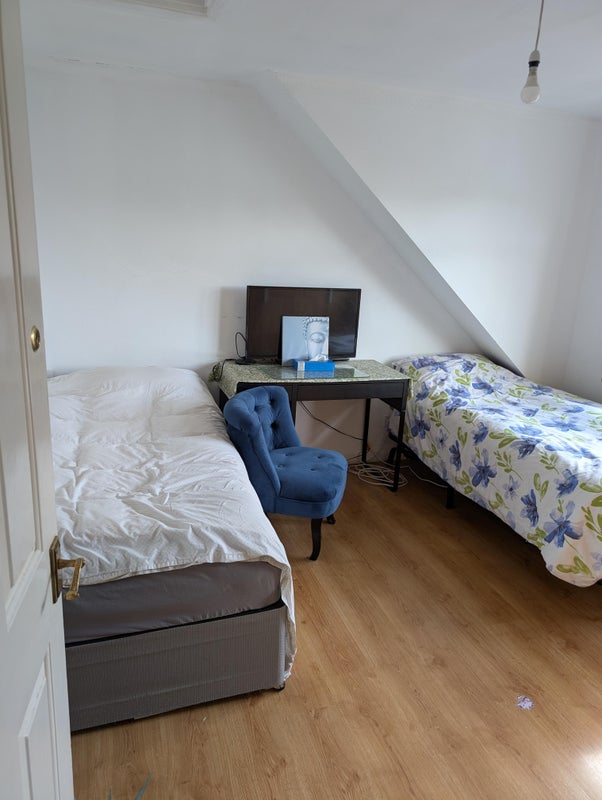 Photo 1: Room 2