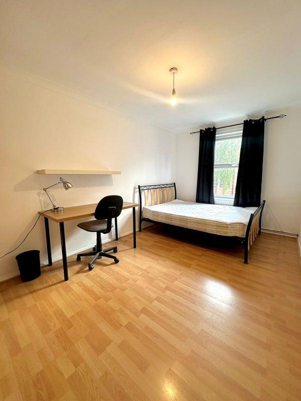 Photo 1: £1049