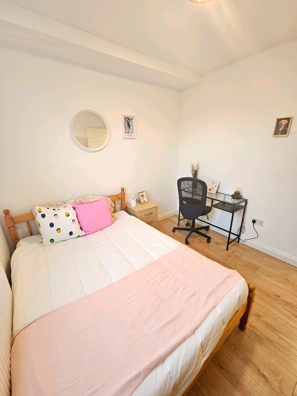 Photo 1: £1250