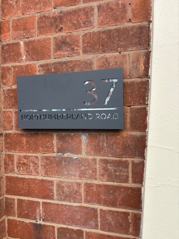 Photo 1: the address . 
