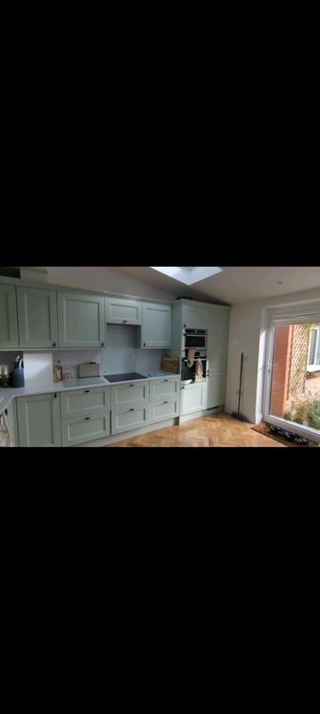 Photo 1: Newly Fitted Kitchen