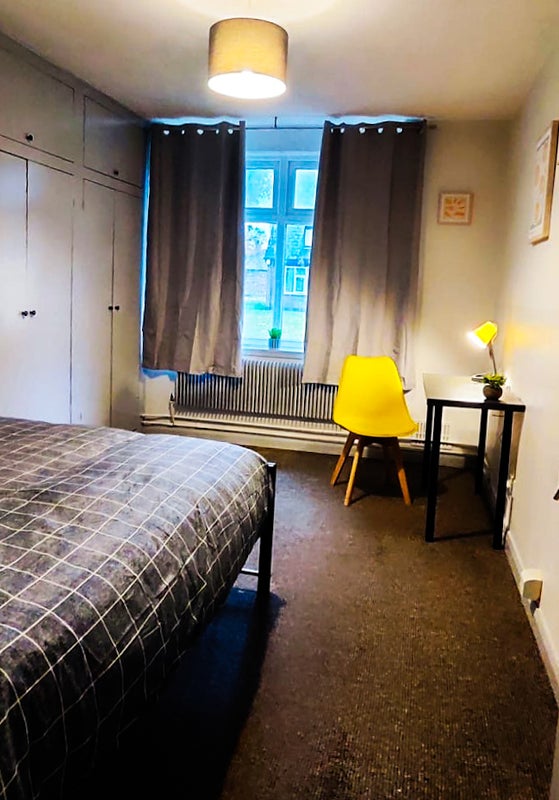 Photo 1: Flat 14
