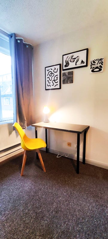 Photo 5: Flat 14