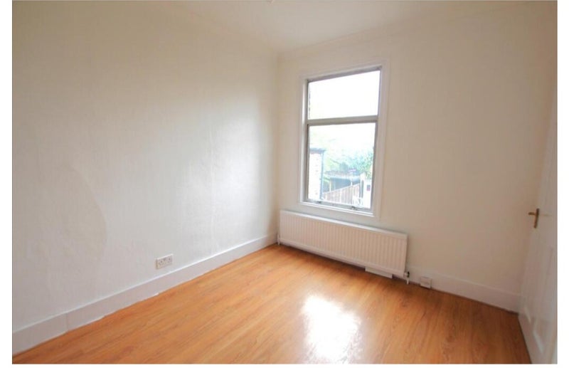 Photo 1: Bedroom 