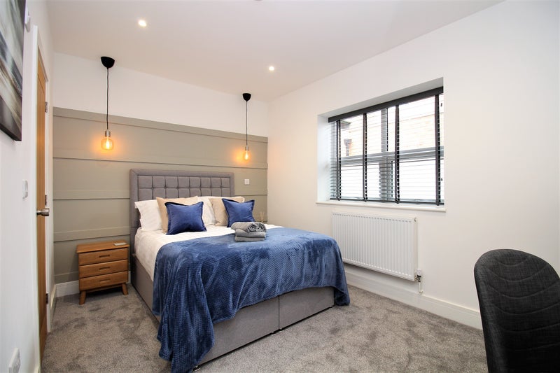 Photo 1: Room 1