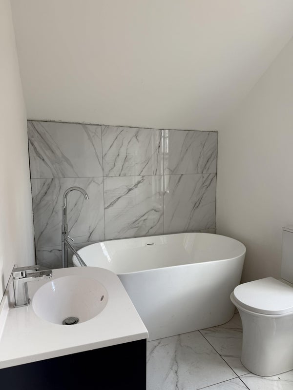 Photo 1: Luxury bathroom to share 