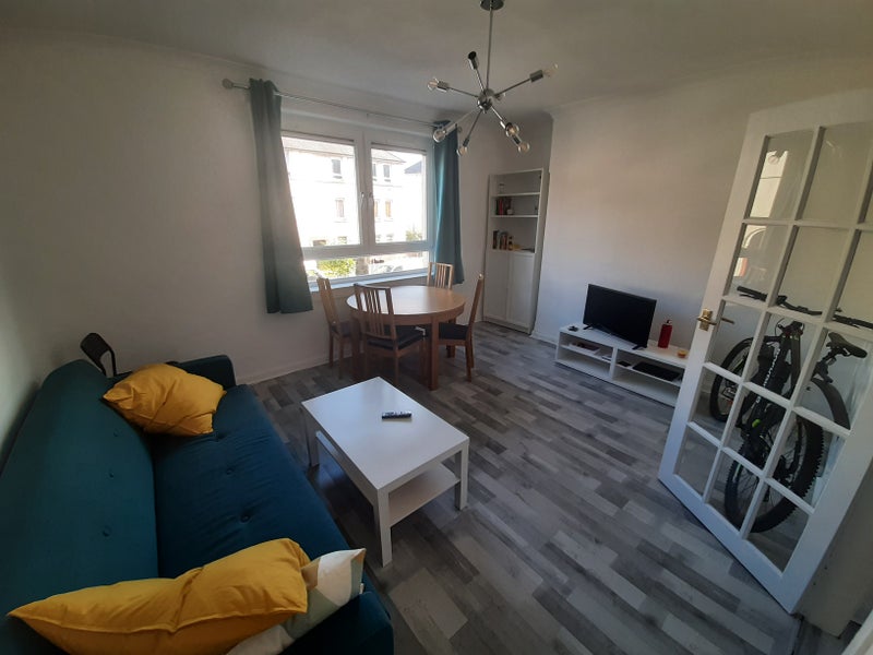 Photo 1: living room
