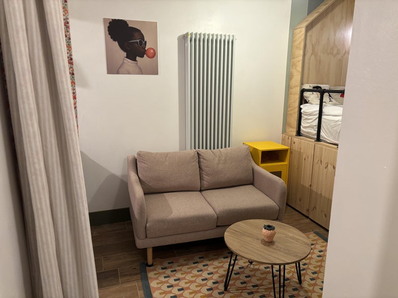 Photo 1: Front room area 