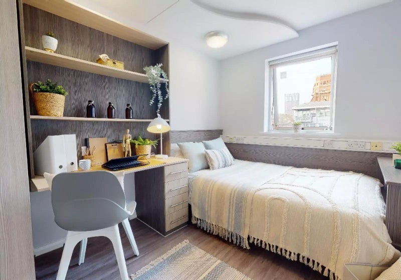 Photo 1: Room 1 Layout