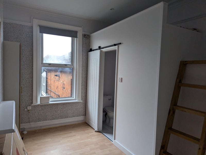 Photo 1: Ensuite-shower, sink and toilet in bathroom