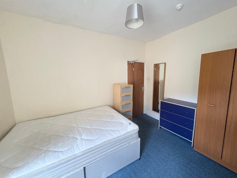 Photo 1: Double room