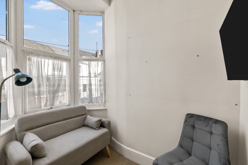 Photo 1: Communal space