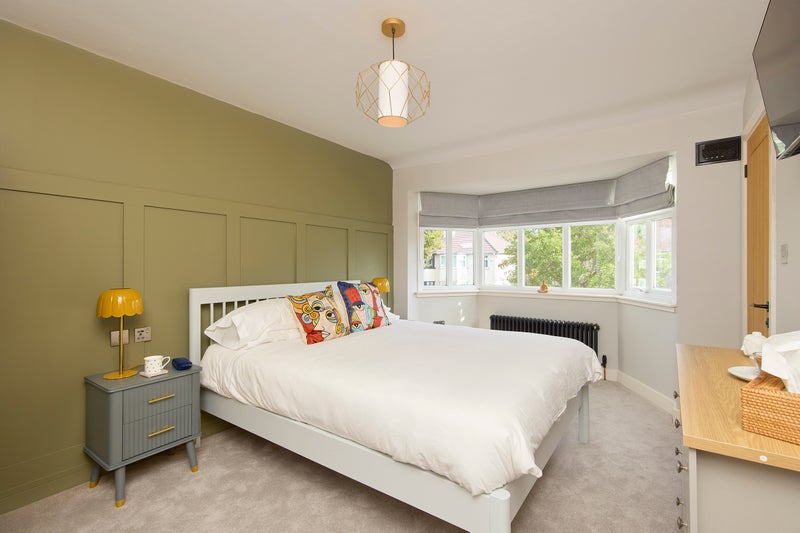 Photo 1: Bedroom 4