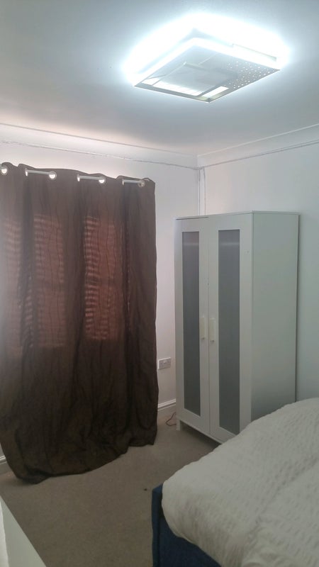 Photo 1: Bedroom