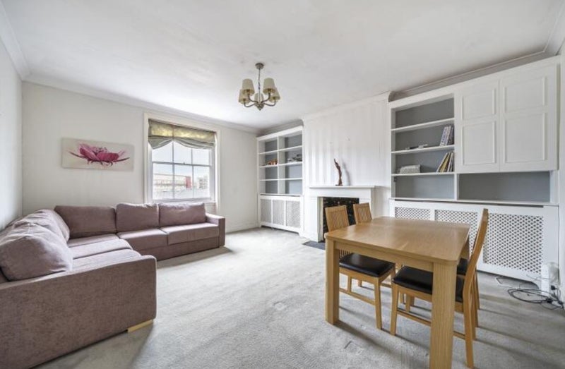 Photo 1: Living room