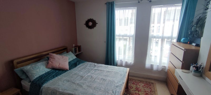 Photo 1: Double bedroom pic 2