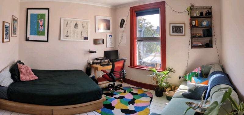 Photo 1: Room for rent