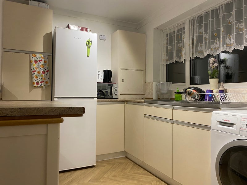 Photo 1: Kitchen