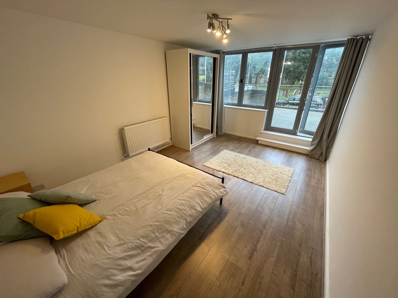 Photo 1: Your bedroom + roof terrace