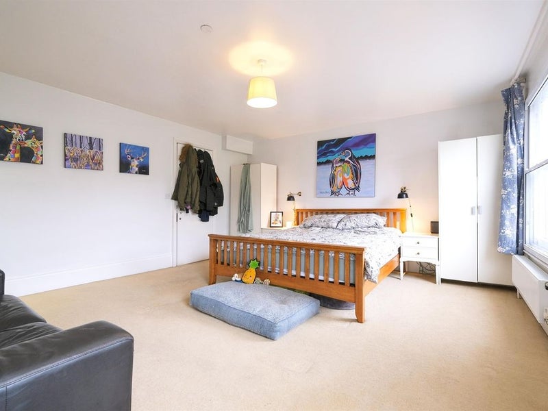 Photo 1: Superking Bedroom