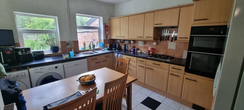 Photo 1: Shared Kitchen