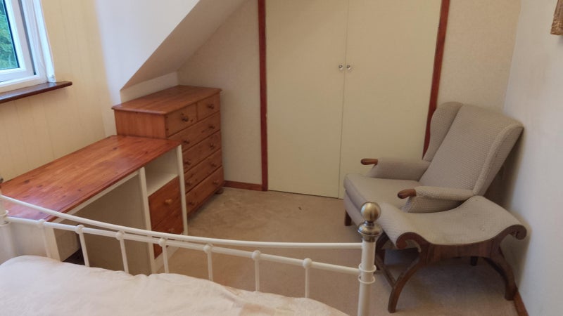 Photo 1: rear bed 1 fitted wardrobe