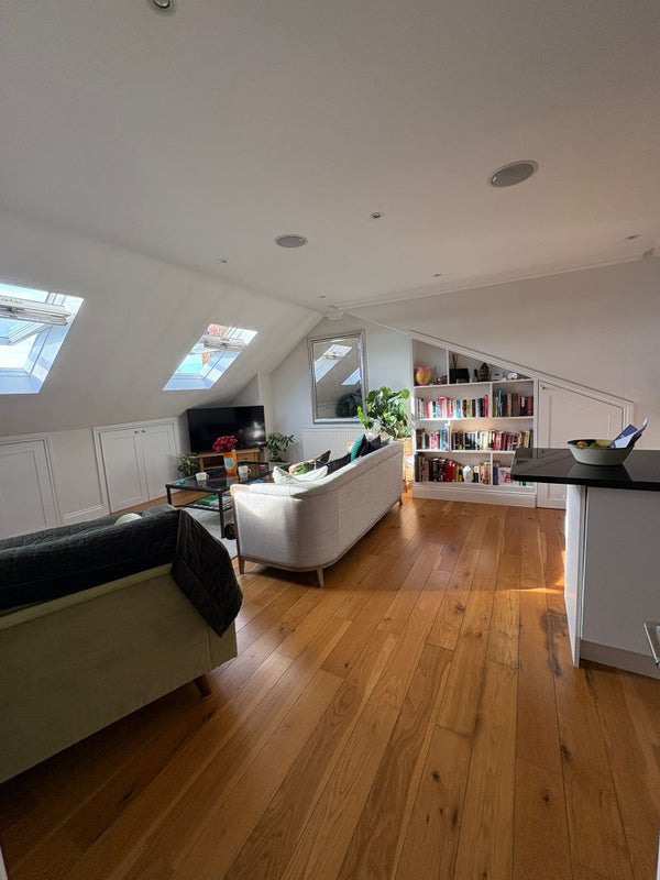 Photo 1: Open plan living room and kitchen