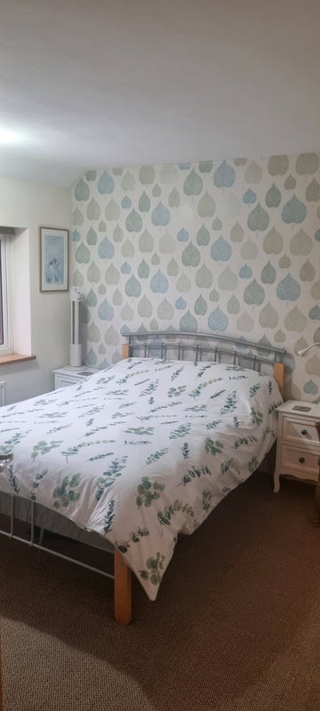 Photo 1: DOUBLE BEDROOM