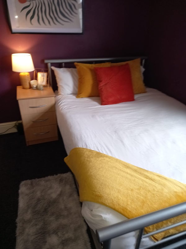 Photo 1: Room 3
