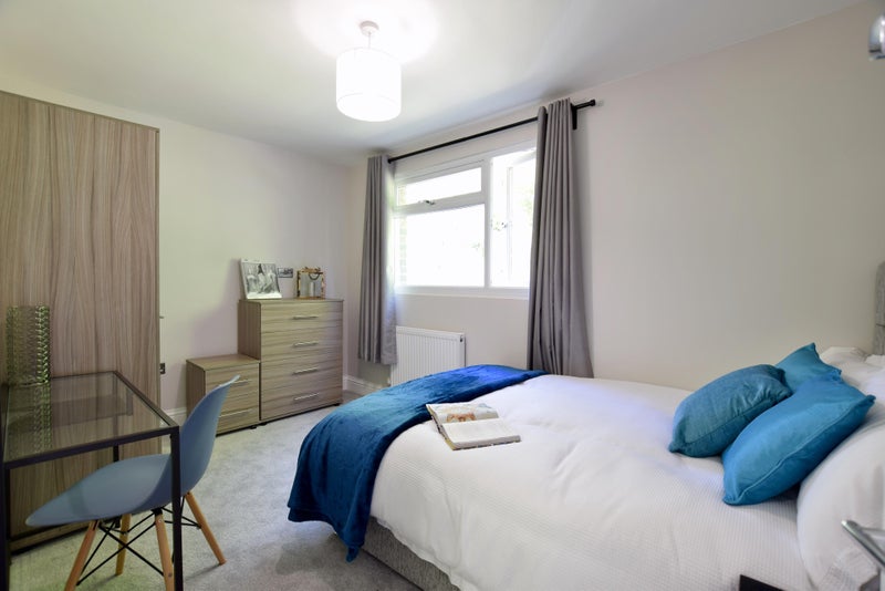 Photo 1: Available from 1st October, £780pcm