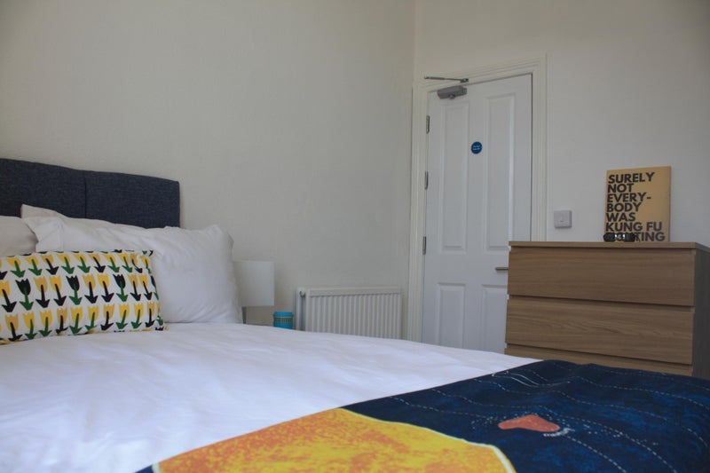 Photo 1: Room 4 @ £625 pcm
