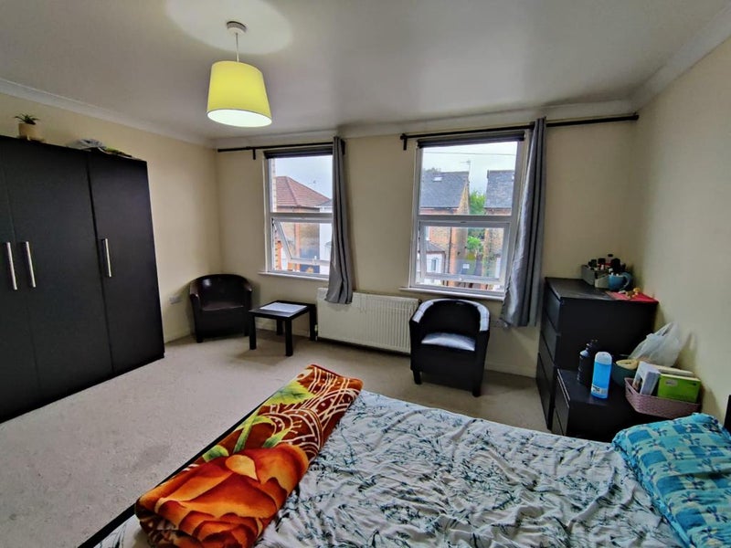Photo 1: Room 2