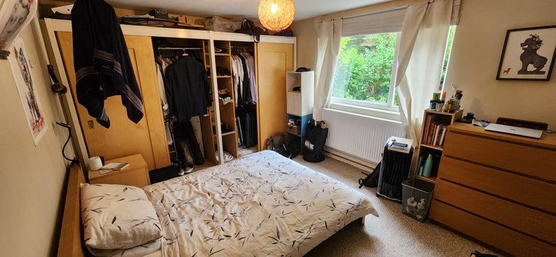 Photo 1: Bedroom