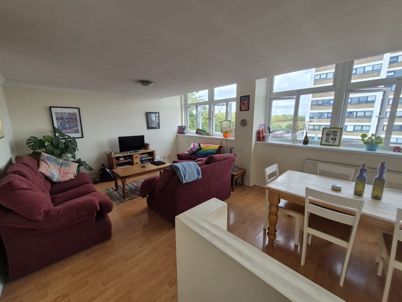 Photo 1: Lounge room